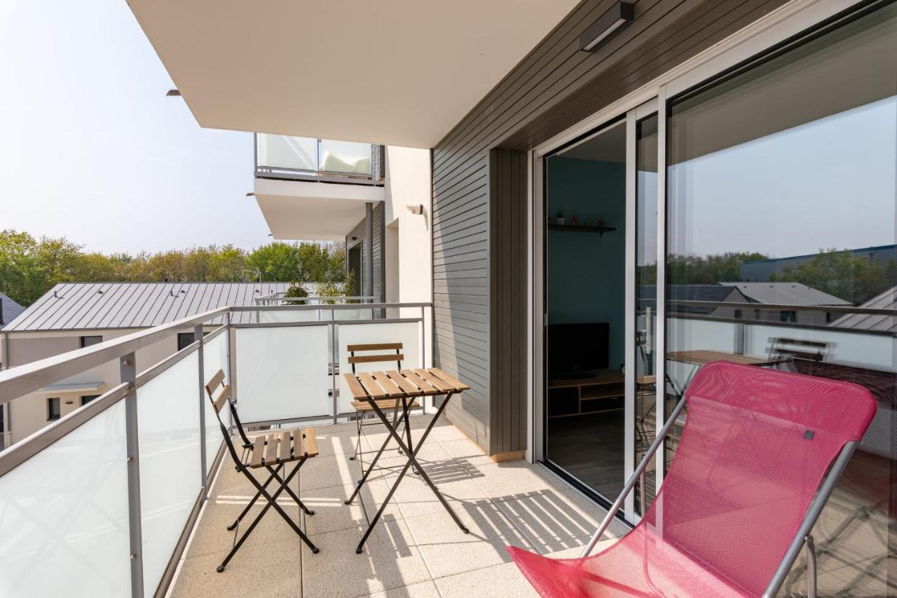 L'Ecume - Studio Moderne Avec Grand Balcon Et Place De Parking Dinard Exterior photo